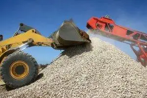 Bullimores wheeled loader servicing aggregate crusher